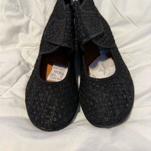 bernie mev. Black metallic woven Ballet Flats women’s size 5 (36)